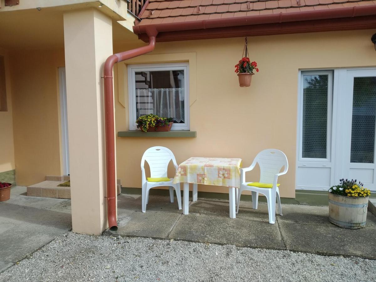 קסזטלי Barbara Apartmanhaz מראה חיצוני תמונה
